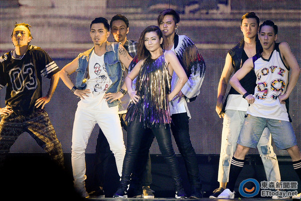 Selina、羅志祥同臺