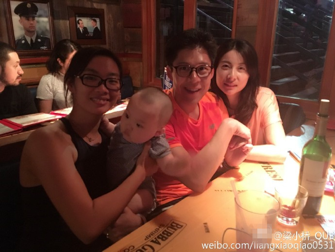 郭晶晶霍啟剛攜子會友 郭晶晶霍啟剛攜子會友