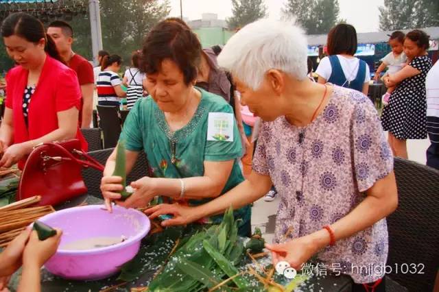 長(zhǎng)輩是中堅(jiān)力量 長(zhǎng)輩是中堅(jiān)力量