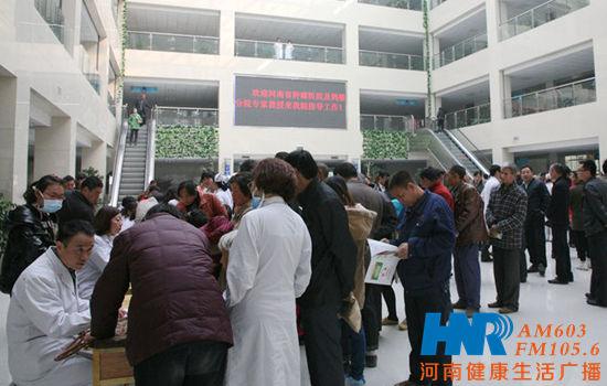 義診現(xiàn)場(chǎng)(二) 義診現(xiàn)場(chǎng)(二)