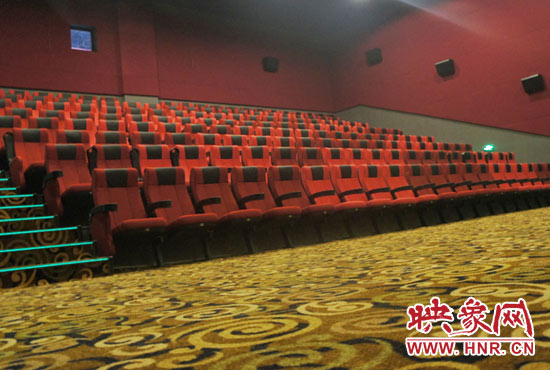 看大片成小縣城新時(shí)尚 看大片成小縣城新時(shí)尚