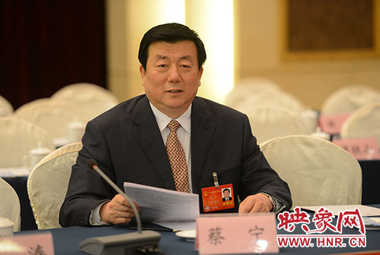 全國(guó)人大代表、河南省人民檢察院檢察長(zhǎng)蔡寧