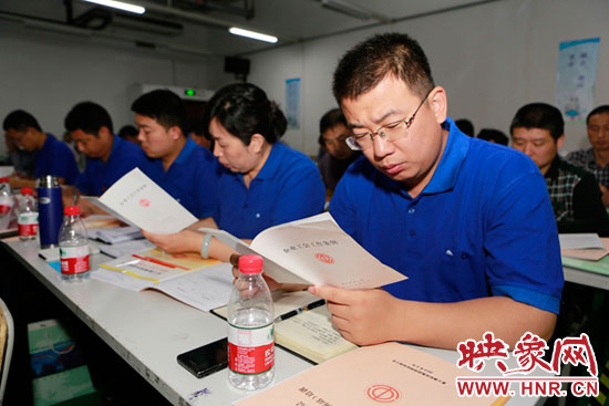 5月15日上午，全國總工會送教到基層-富士康工會干部（河南站）培訓(xùn)班在富士康鄭州科技園開班。