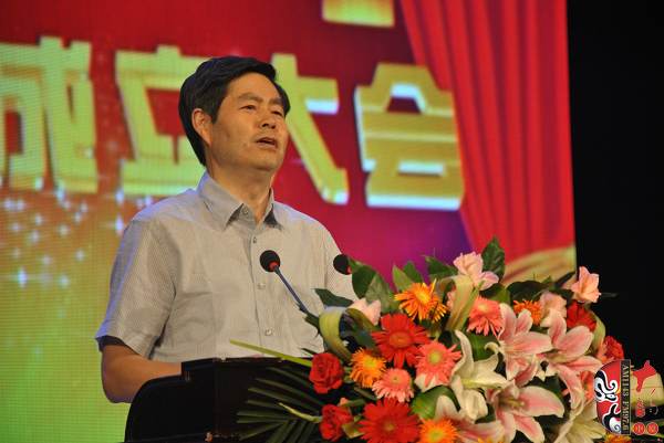 中國(guó)劇協(xié)分黨組書記季國(guó)平