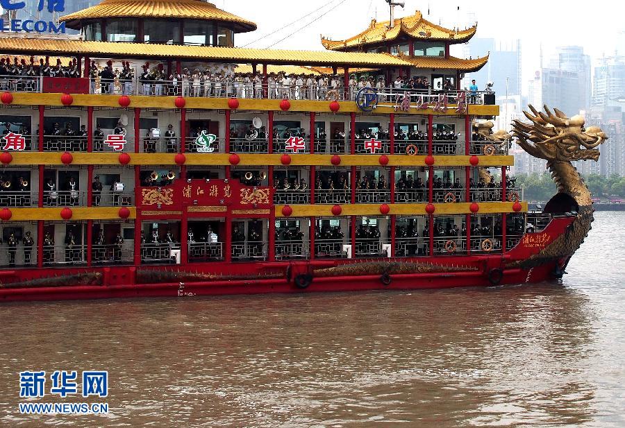 各地迎進(jìn)“五一”小長假