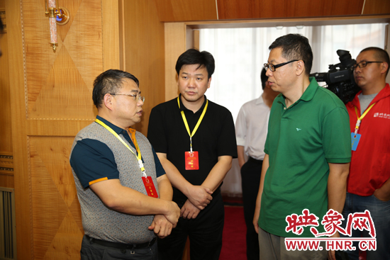 映象網(wǎng)全程直播省十二屆人大常委會(huì)專題詢問會(huì)