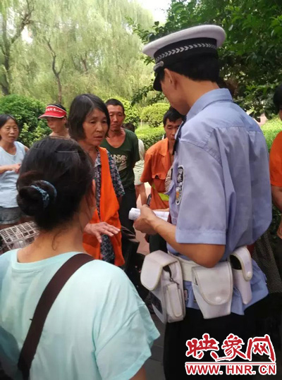 令人憤怒的是，這名老太太竟然報(bào)警說“她被環(huán)衛(wèi)工打了”