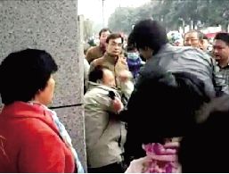 純屬誤會，人家不是人販子