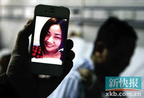 受傷之前的小蕓是一個漂亮的女孩。新快報記者畢志毅/攝