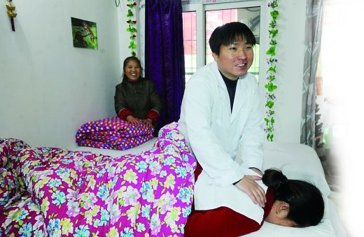 從失明絕望到振作開店，盲小伙陳冬經(jīng)歷重生