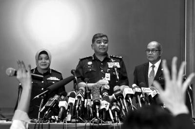 馬來西亞總警察長答記者問。記者陶冉 攝