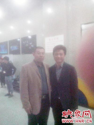 10月30日，著名節(jié)目支持人崔永元聽說(shuō)了楊冠軍資助學(xué)生的事情后，通過(guò)河南衛(wèi)視，邀請(qǐng)其到北京見(jiàn)面，接受