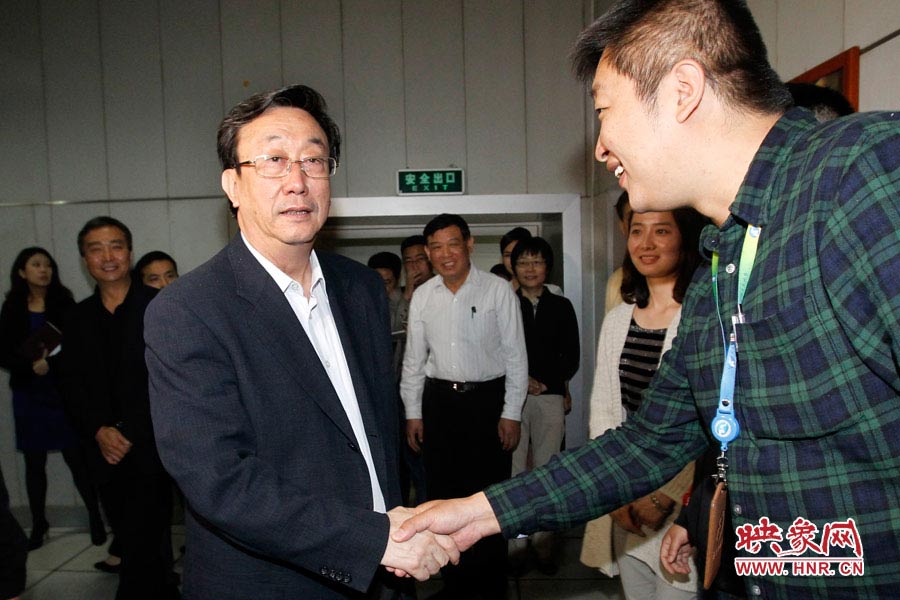 河南省委書記、省人大常委會主任郭庚茂視察河南人民廣播電臺 映象網(wǎng)記者邵恰 段晉哲/攝