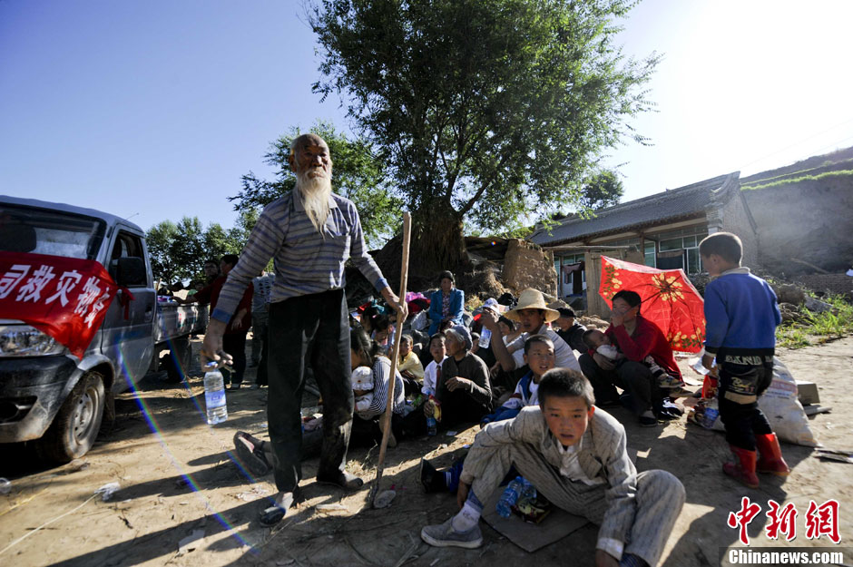 甘肅定西地震:岷縣永光村救援現(xiàn)場(chǎng)直擊 甘肅定西地震:岷縣永光村救援現(xiàn)場(chǎng)直擊