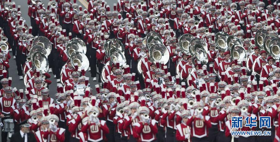 美國帕薩迪納舉行第124屆玫瑰花車游行 美國帕薩迪納舉行第124屆玫瑰花車游行