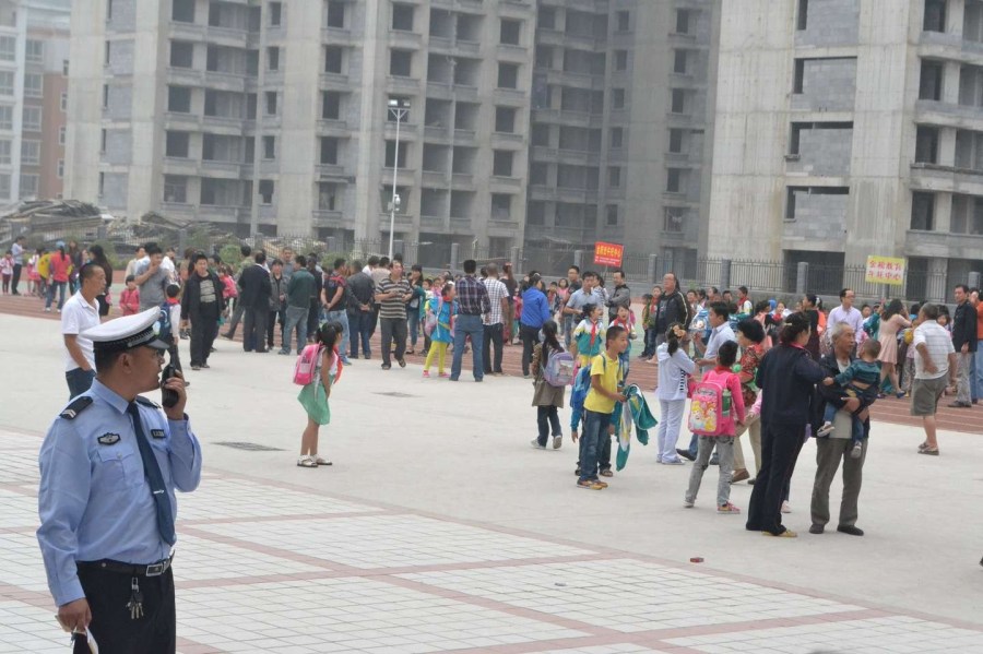 700余學(xué)生被趕出教室 700余學(xué)生被趕出教室