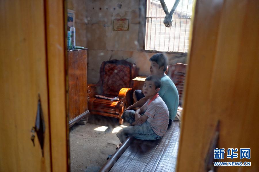 農(nóng)場棚戶區(qū)的最后留守家庭：留下的是回憶，迎來的是幸福