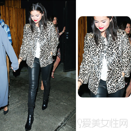 明星穿皮褲配豹紋，酷感十足