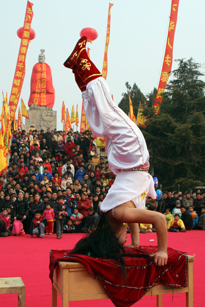 　　超強(qiáng)的演出陣容,超強(qiáng)的娛樂產(chǎn)品組合。