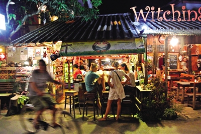 拜縣Pai的夜市?！⌒戮﹫?bào)記者　王遠(yuǎn)征　攝