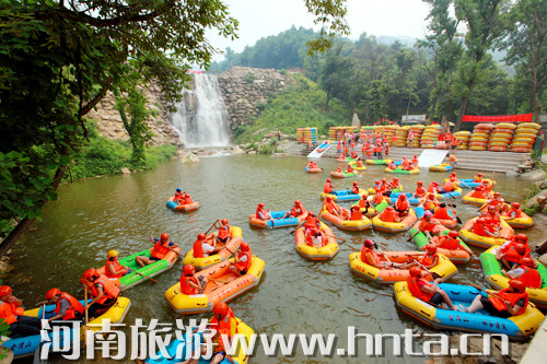 美酒晚會(huì)比賽一個(gè)都不少 四月到金頂山景區(qū)樂(lè)翻天