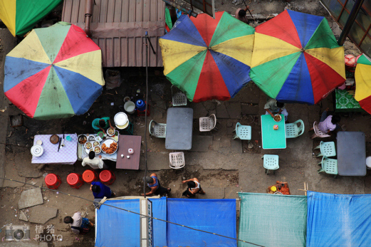 緬甸，繽紛的街邊平民小吃