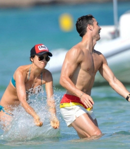 誰(shuí)能有幸約會(huì)天使？維秘超模們的男星后宮團(tuán)