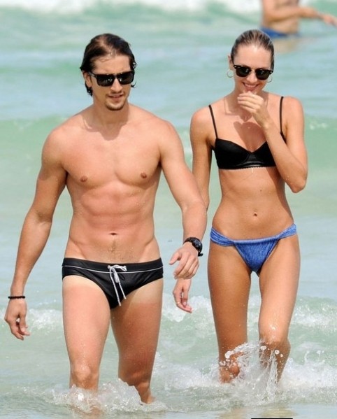 誰(shuí)能有幸約會(huì)天使？維秘超模們的男星后宮團(tuán)