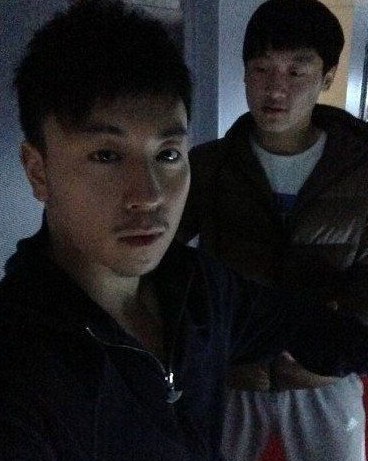 釋小龍與工作人員之前的合影。（資料圖）