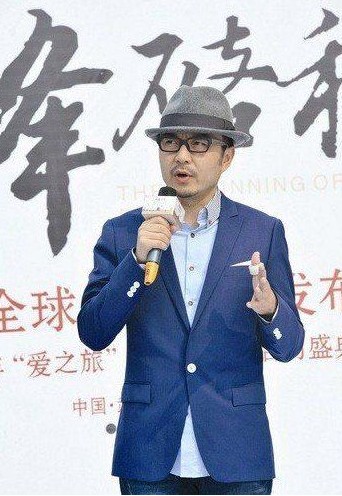 汪涵自曝年薪30萬(wàn)。