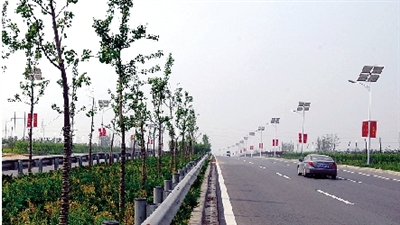 鄭新快速通道已建成通車(chē)。