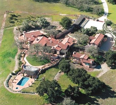 據(jù)稱這就是鄧文迪與布萊爾私會(huì)的“默多克牧場(chǎng)”。