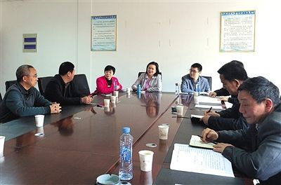 江西省豐城市信訪局接待室，中央信訪督查組約談信訪人。記者 賈世煜 攝