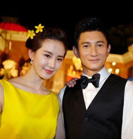 吳奇?。喊胪四缓笾粸槎嗯銊⒃?shī)詩(shī)