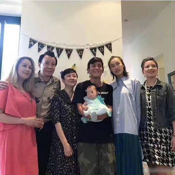 陳冠希女兒首曝光 陳冠希女友是誰(shuí)？秦舒培個(gè)人資料照片家庭背景