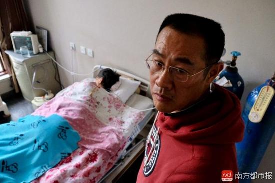 王煥凱說，要通過堅持刑事訴訟，換張津華和社會一個公道。（羅逸爵 攝）