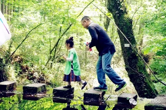 寶貝，爸爸會(huì)永遠(yuǎn)在你身后保護(hù)你