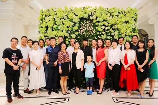 期待的時(shí)候，總是很長(zhǎng)，相聚的時(shí)候，總是很短。