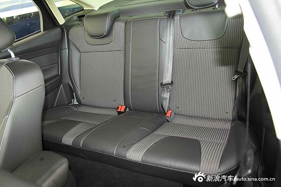 　?？怂箖蓭?jīng)典1.8MT 時(shí)尚型