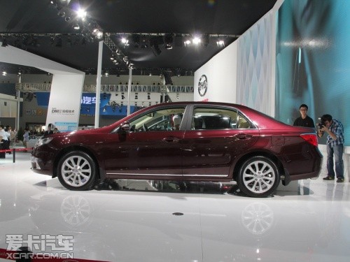 比亞迪汽車2013款思銳 比亞迪汽車2013款思銳