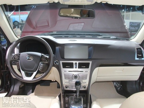 比亞迪汽車2013款思銳 比亞迪汽車2013款思銳