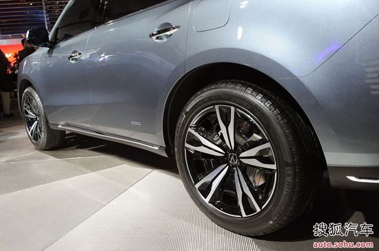 新款謳歌MDX紐約車(chē)展發(fā)布 新款謳歌MDX紐約車(chē)展發(fā)布