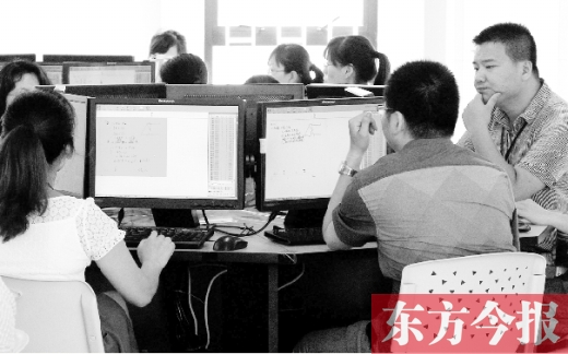 東方今報記者打探中招評卷現(xiàn)場 零分試卷全都復檢