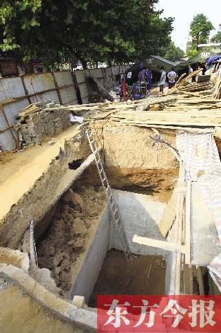 事發(fā)塌方基坑，深7米
