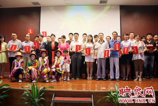 經過網絡投票和專家評審，最終農民兄弟樂隊的歌曲《中國夢》、動畫片《紅孩兒與大學院》以及《中原福塔兒童