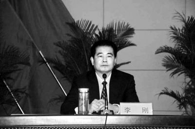 濮陽市委常委、市委政法委書記李剛