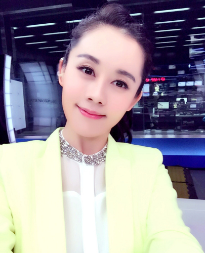 央五主播健身照走紅 央五主播健身照走紅