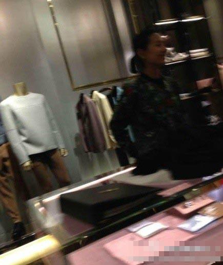 曝潘粵明董潔已復(fù)合搬回昔日愛(ài)巢共度中秋