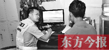 6月13日凌晨,鄭州市交巡警六大隊(duì),一名不滿16歲的少年因飆車被暫扣 6月13日凌晨,鄭州市交巡警六大隊(duì),一名不滿16歲的少年因飆車被暫扣