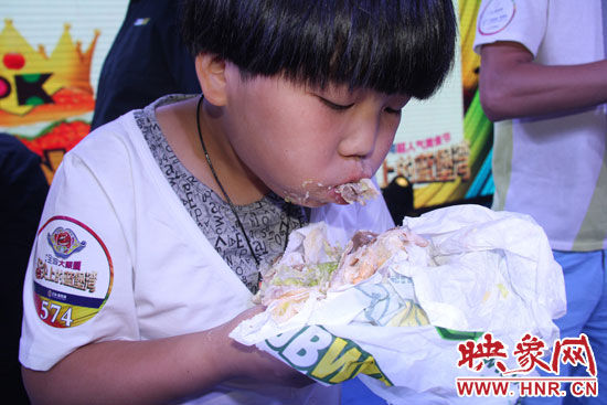 吃漢堡比賽。